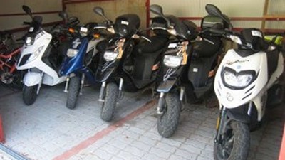 Verleih von Motorrollern und Fahrrädern - Riki